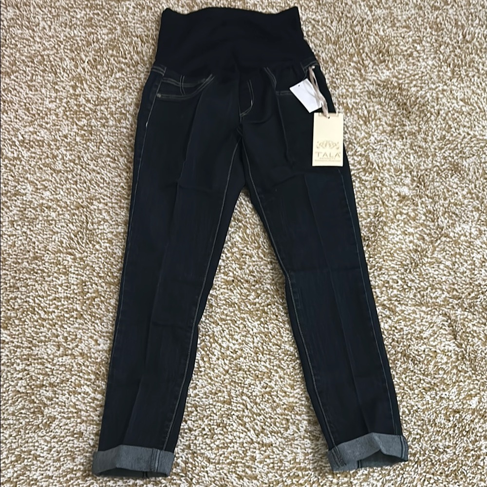 Black Jeggings with Stretchy Waistband and Cuffed Hem